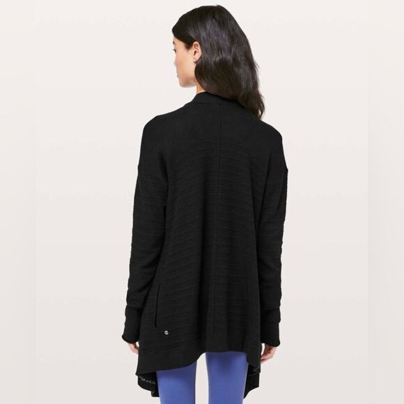 Lululemon Find Your Calm Wrap Cardigan in Black Size 4 - Picture 2 of 8